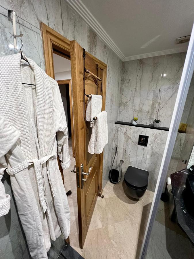 Apartment Maarif , Cosy 2 Chambres, Parking Wifi Netflix Gratuit *
